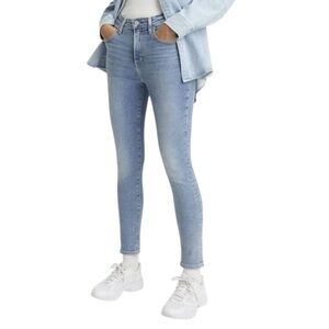 LEVI’S 721 light wash high rise skinny denim jeans